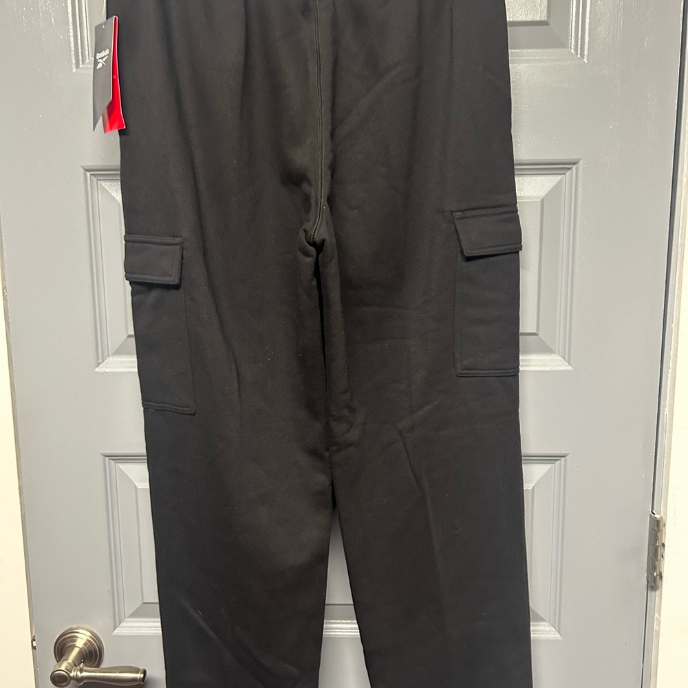 Reebok Identity cargo fleece sweater pants. NWT. Mens size large - Picture 4 of 9